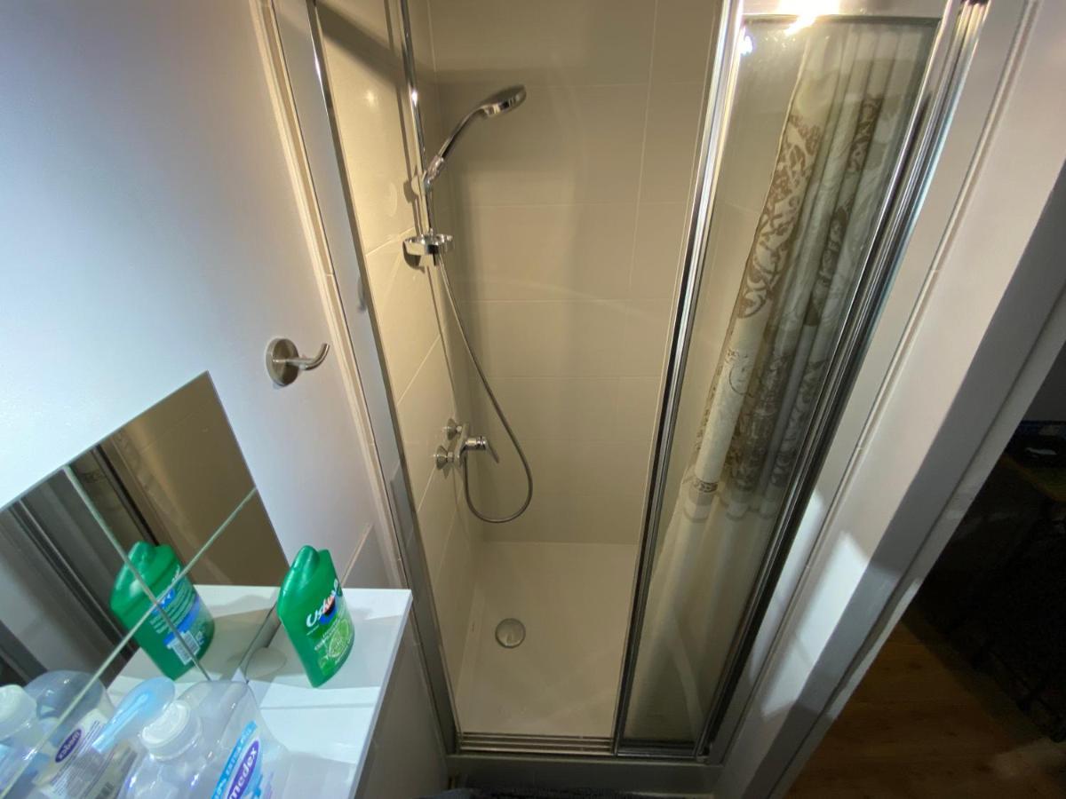 Sympathique Logement En Rez-De-Chausse, De 21M 2 ボーヴェ エクステリア 写真